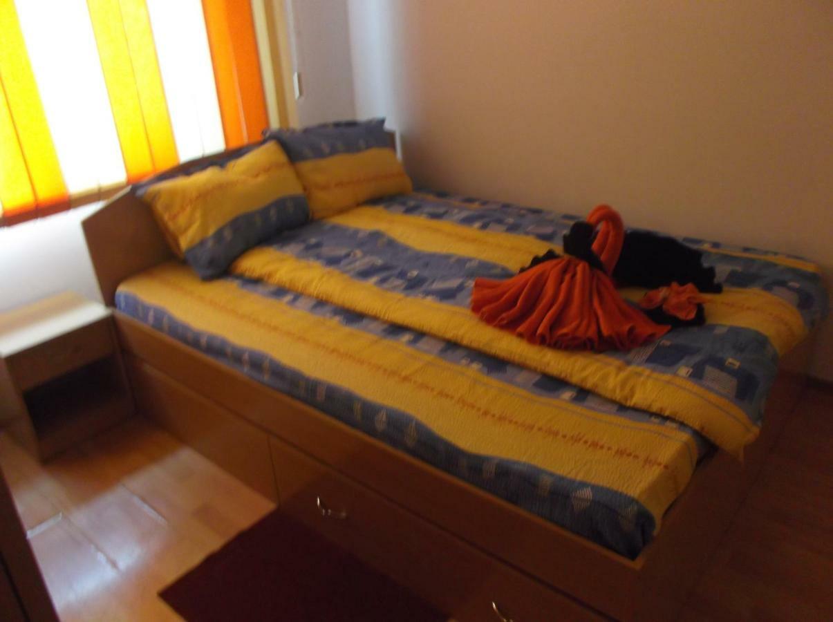Apartament 2 Camere Semidecomandat "La Gicu" Суліна Екстер'єр фото